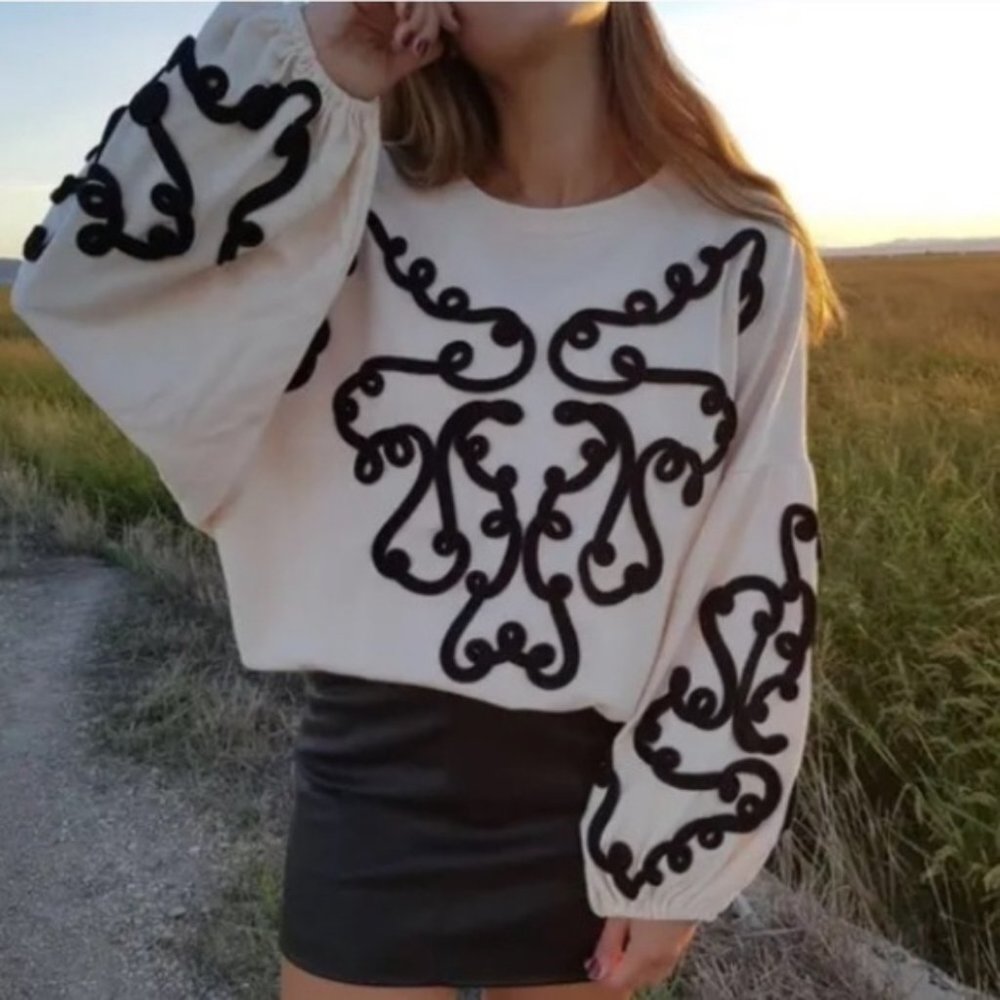 Zara Black Embroidered Sweater - Picture 2 of 13